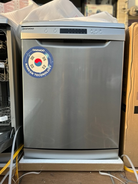 ماشین ظرفشویی دوو مدل DDW-M1412S
